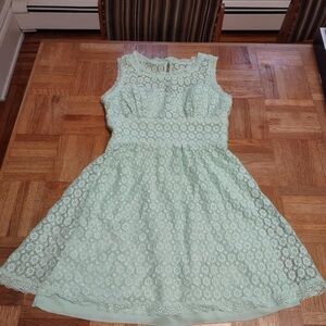 B. Darlin Mint Dress